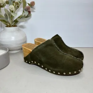 Kelsi Dagger Brooklyn Journal Clogs Suede Mid Heel Olive Women's 6.5 NWB