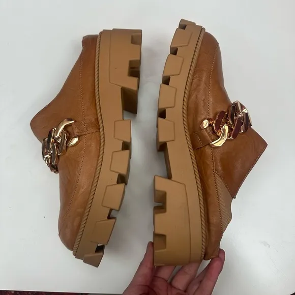 Kelsi Dagger Brooklyn Platform Mules with Gold Chain size 9