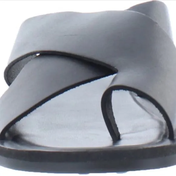 Kenneth Cole crisscross sandal