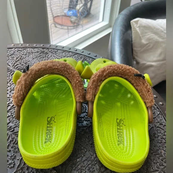 💚KIDS CLASSIC CROCS DREAM WORKS SHREK CLOGS J4 J 4