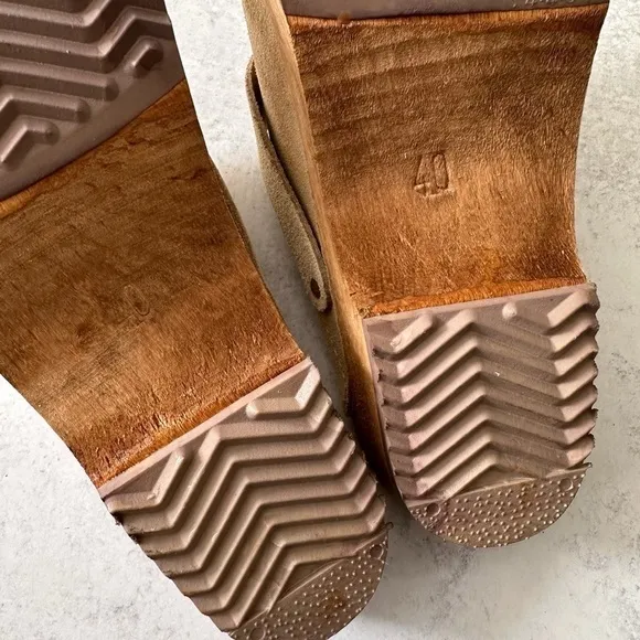 Kit   Clogs Suede Clogs