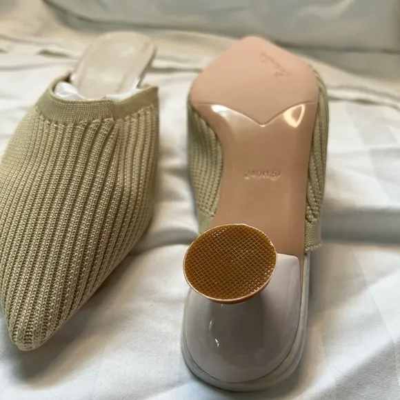 Kitten heel mule Summer color sand fabric upper stylized heels NWOT