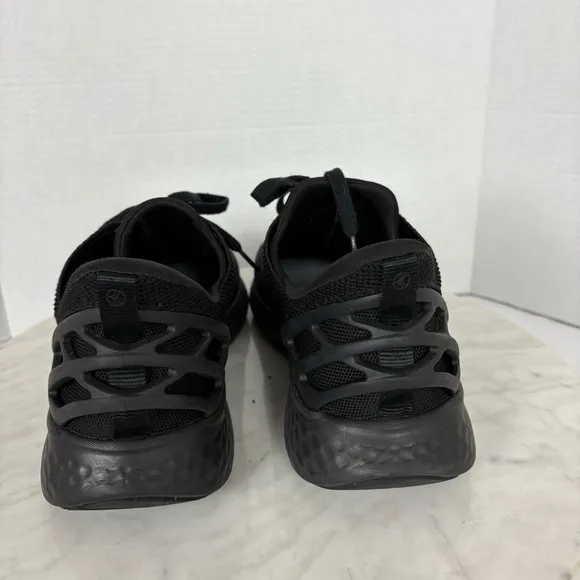 Kizik Athens Blackout Mens Size 10 Wide Triple Black Hands Free Slip On Sneakers
