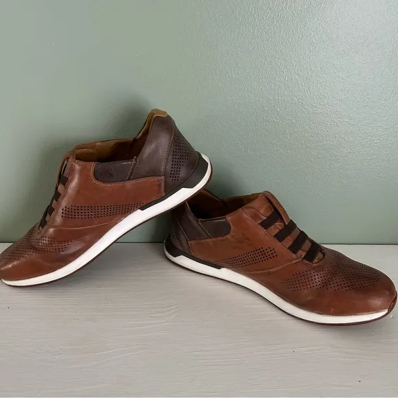 Kizik Brown Leather Boston Slip On Business Casual Shoes with Perforated Design
