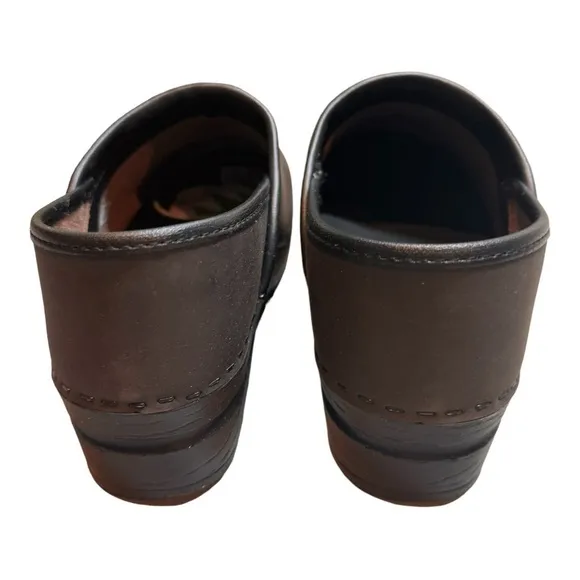 Klagn Swedish Professional Oiled Leather Clogs in Brown NIB