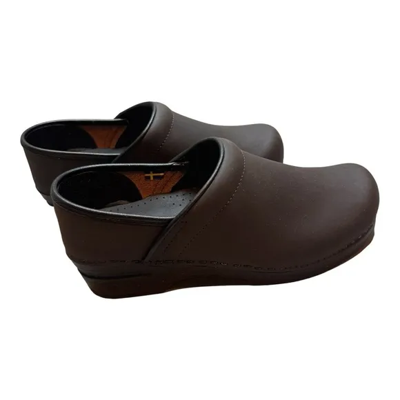 Klagn Swedish Professional Oiled Leather Clogs in Brown NIB