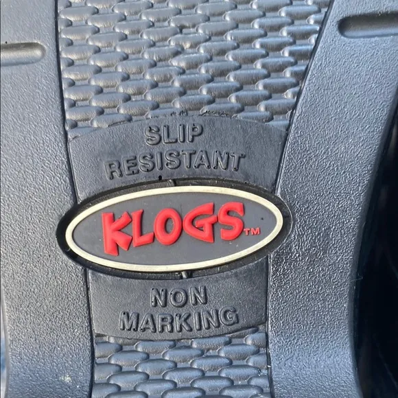 Klogs Black Size 8.5 Leather Maxum with Open Back and Sturdy Sole