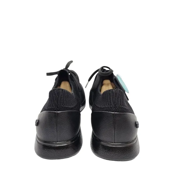 Klogs Footwear Women's Hadley Knit Lace Up Clogs - 8.5