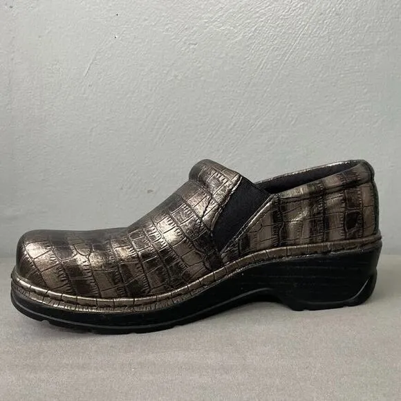 Klogs Womens Size 9.5 Metallic Gold Reptile Embossed Slip on Shoes Whimsigoth