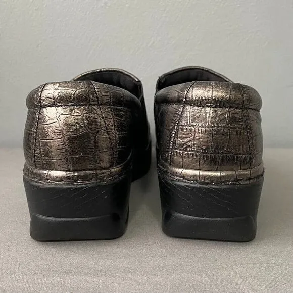 Klogs Womens Size 9.5 Metallic Gold Reptile Embossed Slip on Shoes Whimsigoth
