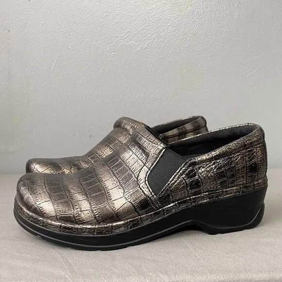 Klogs Womens Size 9.5 Metallic Gold Reptile Embossed Slip on Shoes Whimsigoth