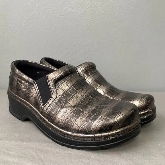 Klogs Womens Size 9.5 Metallic Gold Reptile Embossed Slip on Shoes Whimsigoth