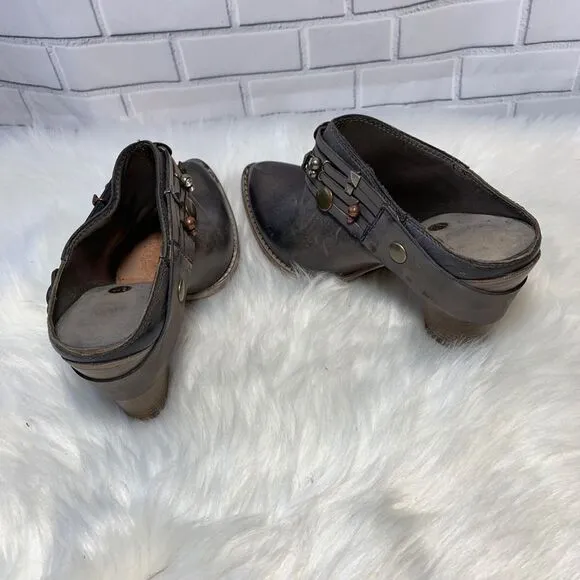 Kobra Bronze Leather Stacked Heel Mules Size 7