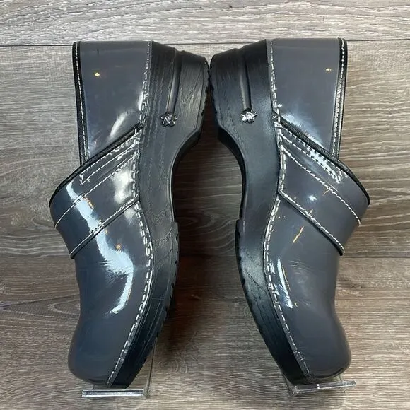 Koi by Sanita Lindsey Gray Patent Leather Women’s Size 9.5-10/EU 40 Slip On Clog