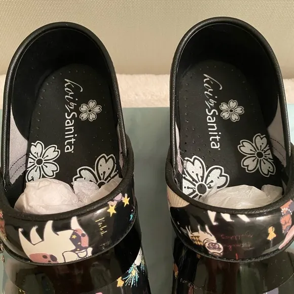 Koi By Sanita Women's Fancy Party Patent Leather Nursing Clogs BRAND NEW