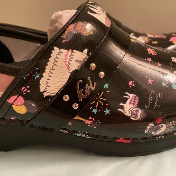 Koi By Sanita Women's Fancy Party Patent Leather Nursing Clogs BRAND NEW