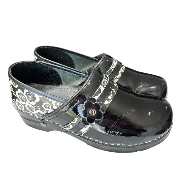 Koi Sanita Comfort Clogs Black White Floral Womens Shoe Size EU 40 US 9 / 9.5