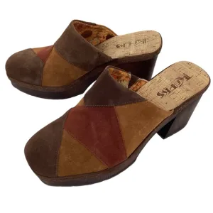 Korks Marla Suede Block Heel Platform Clogs