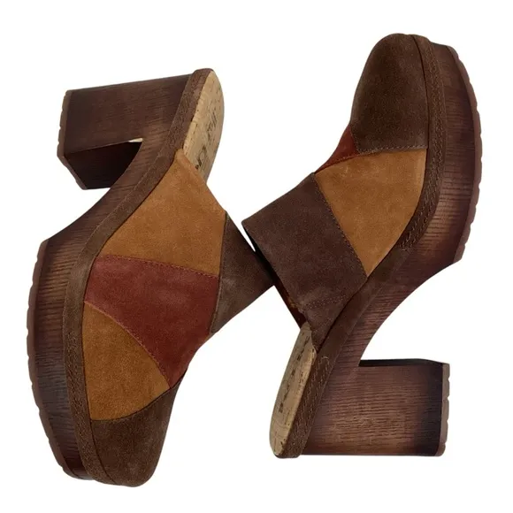 Korks Marla Suede Block Heel Platform Clogs
