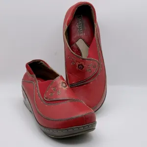 L' Artiste by Spring Step Burbank Slip On Red Sz 41 Cut Laser Cut Etchin…