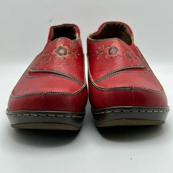 L' Artiste by Spring Step Burbank Slip On Red Sz 41 Cut Laser Cut Etchin…
