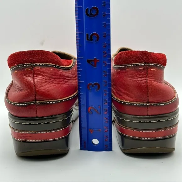 L' Artiste by Spring Step Burbank Slip On Red Sz 41 Cut Laser Cut Etchin…