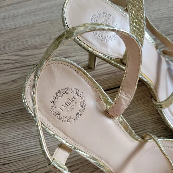 L. Miller gold reptile heeled sandals size 11