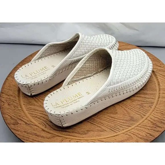 La Plume White Leather Italian Sandal Size 8.5 / 39 Slip-on Mule Woven