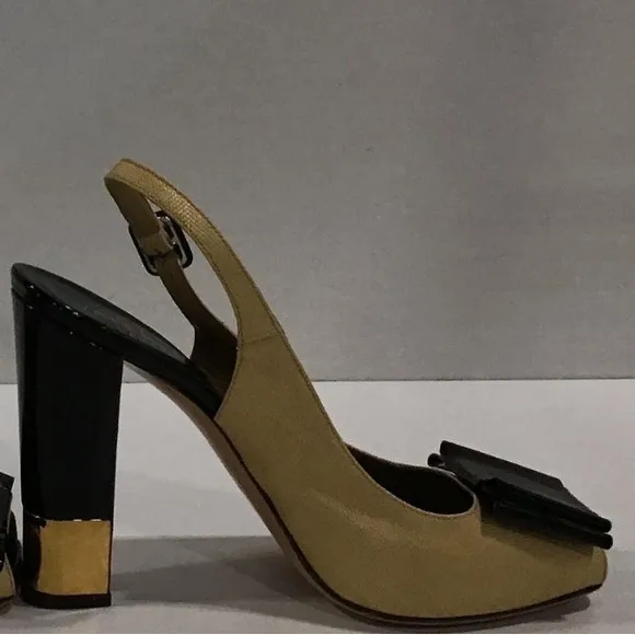 Ladies Valentino Garavani Beige/Black Leather Peep Toe Slingback Heels Size 40
