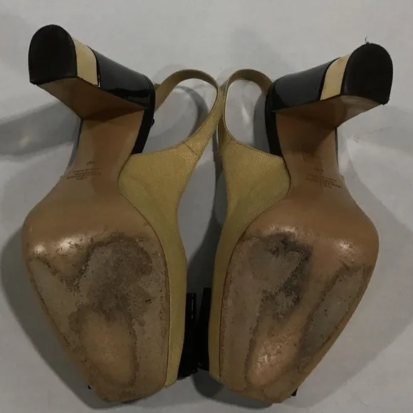 Ladies Valentino Garavani Beige/Black Leather Peep Toe Slingback Heels Size 40