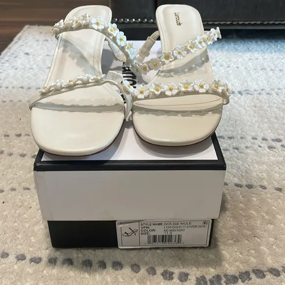 Larroudé Goldie Mules  Goldie Mules