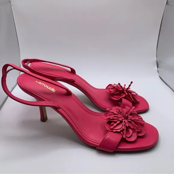 Larroude Hibiscus Slingback Sandal size 9.5 leather heels floral EUC 1191