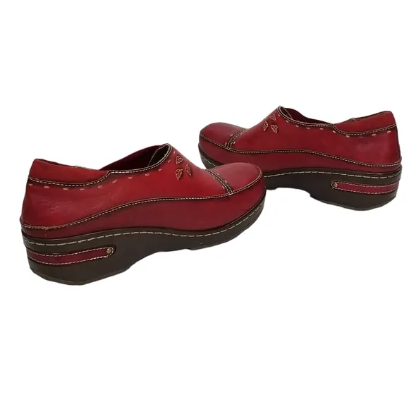 L'Artiste By Spring Step Womens Burbank Leather Clogs in Red Size 9 (40)