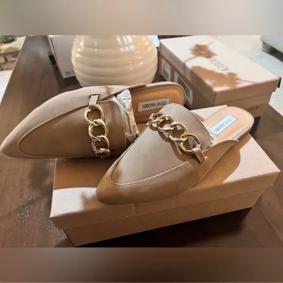 🎉LAST PIECE🎉STEVE MADDEN Made in Brazil Nubuck Leather Flat Mules