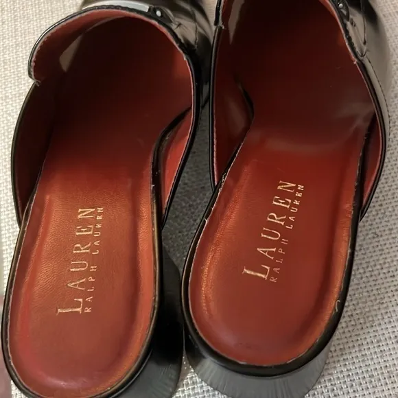 Lauren Ralph Lauren ‘Bethel’ Shiny Black Mules w/ Block Heel &amp; Logo Band Sz 8.5B