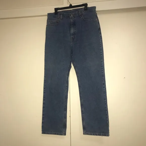 Levi Strauss&amp; co. Men’s regular fit jeans 505