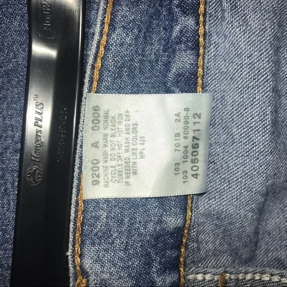Levi Strauss&amp; co. Men’s regular fit jeans 505