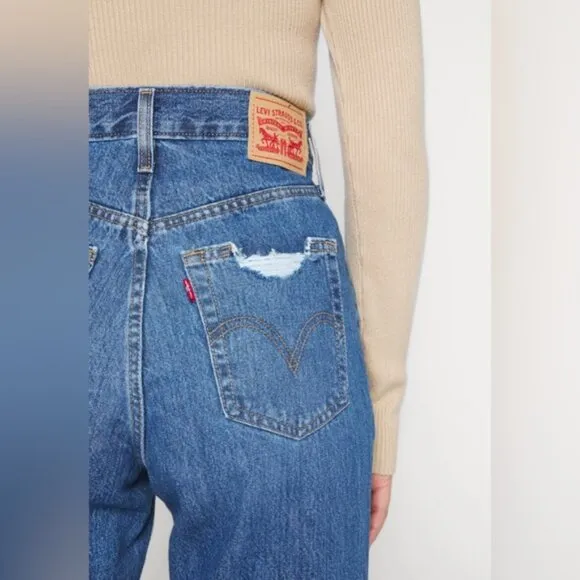 Levi's Jeans Women's Size 28 Blue Wash‎ Denim High Waisted Mom Jeans Distressed