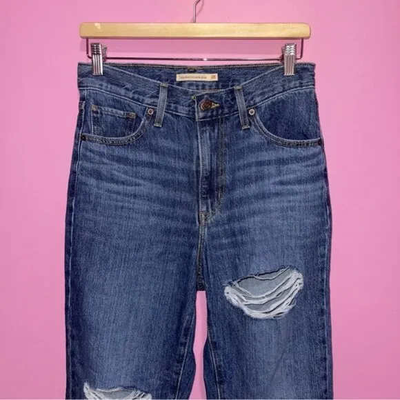 Levi's Jeans Women's Size 28 Blue Wash‎ Denim High Waisted Mom Jeans Distressed