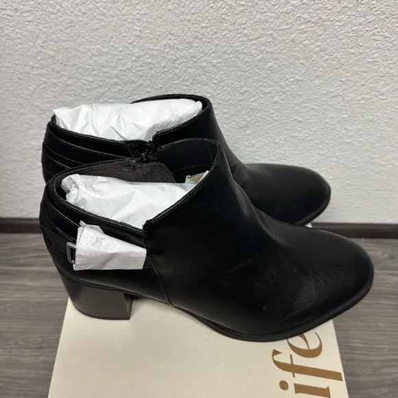 LifeStride Lorelai Ankle Boot (WIDE)