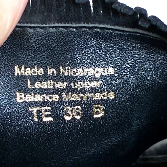 Like New Bernardo Icons Genuine Leather Blane 1 Fringed Block Heel Mules Size 9