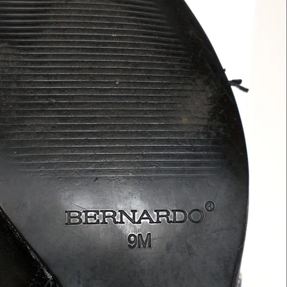Like New Bernardo Icons Genuine Leather Blane 1 Fringed Block Heel Mules Size 9