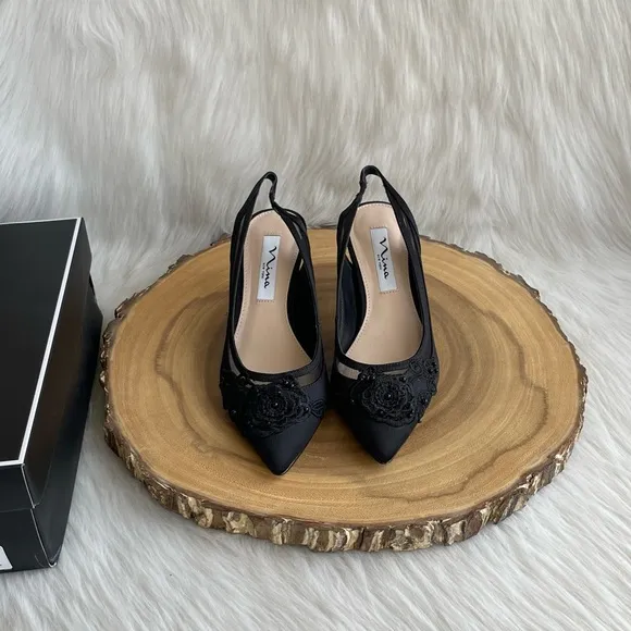 LIKE NEW Nina Taela slingback pointed toe black satin kitten heels