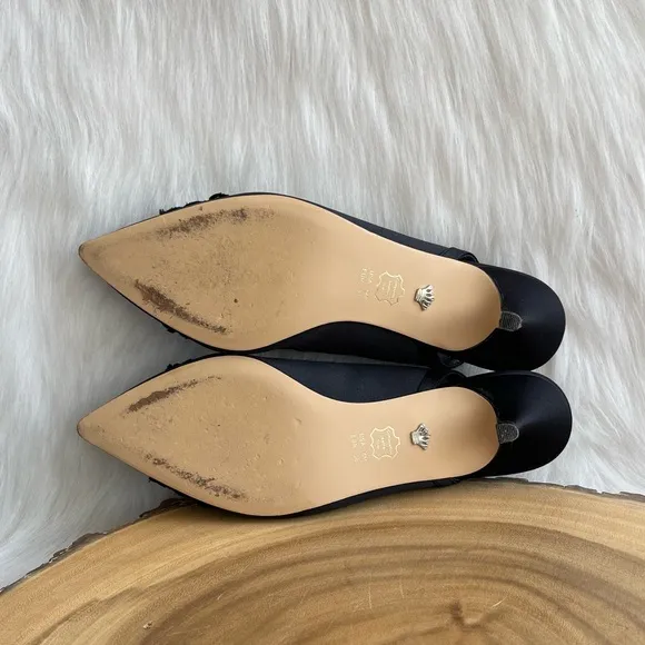 LIKE NEW Nina Taela slingback pointed toe black satin kitten heels