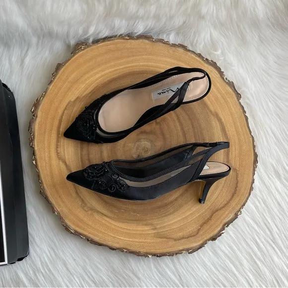 LIKE NEW Nina Taela slingback pointed toe black satin kitten heels