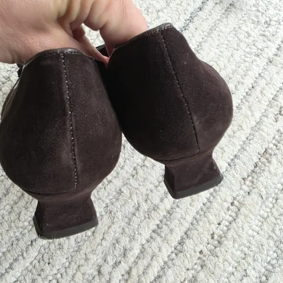 LIKE NEW Stuart Weitzman Brown Perforated Suede Kitten Heels Size 10