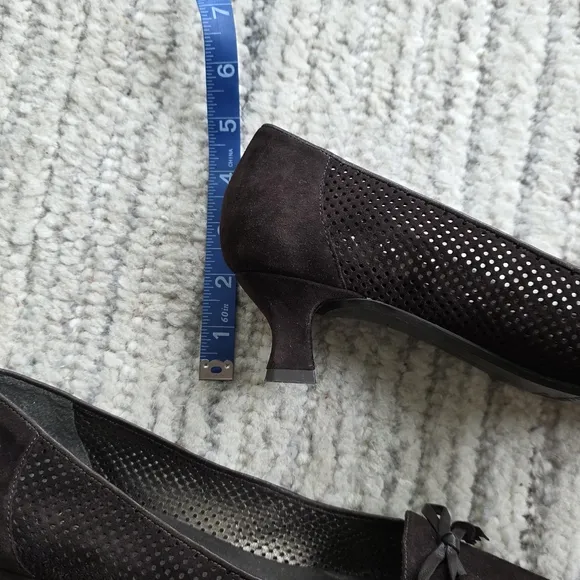 LIKE NEW Stuart Weitzman Brown Perforated Suede Kitten Heels Size 10