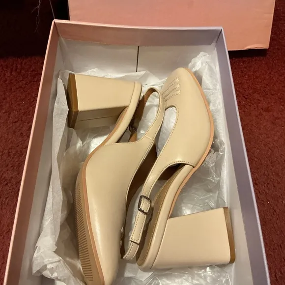 LisaVicky Grand-v Slingback Block Heels