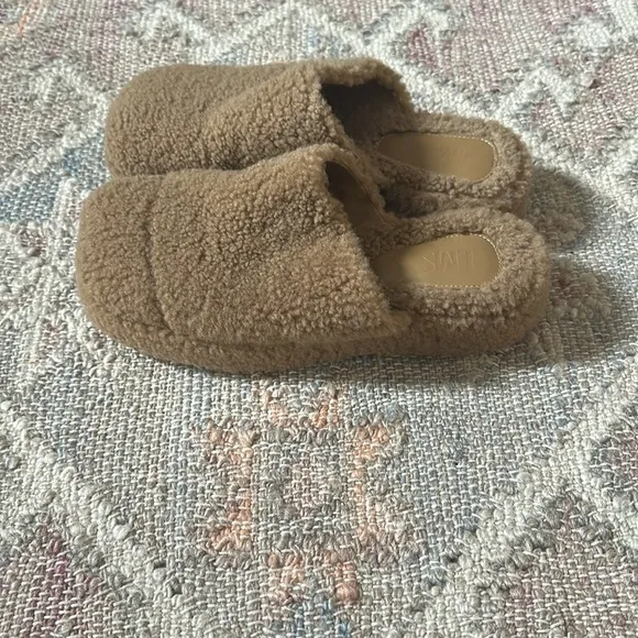 LMS the Yoko Brown Sherpa teddy clogs mules women’s 38 EU