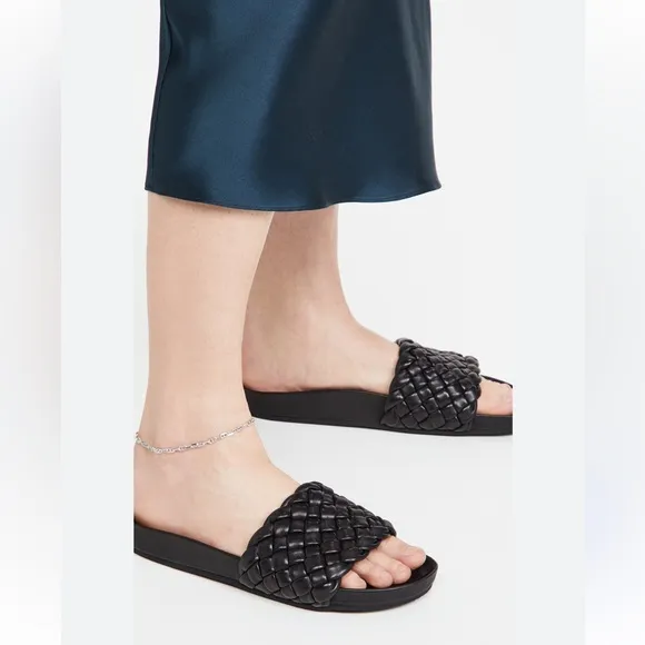 Loeffler Randall Women's SonnieSandal black size 7 gently used